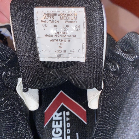 Avenger White Work Boots - Picture 4 of 8